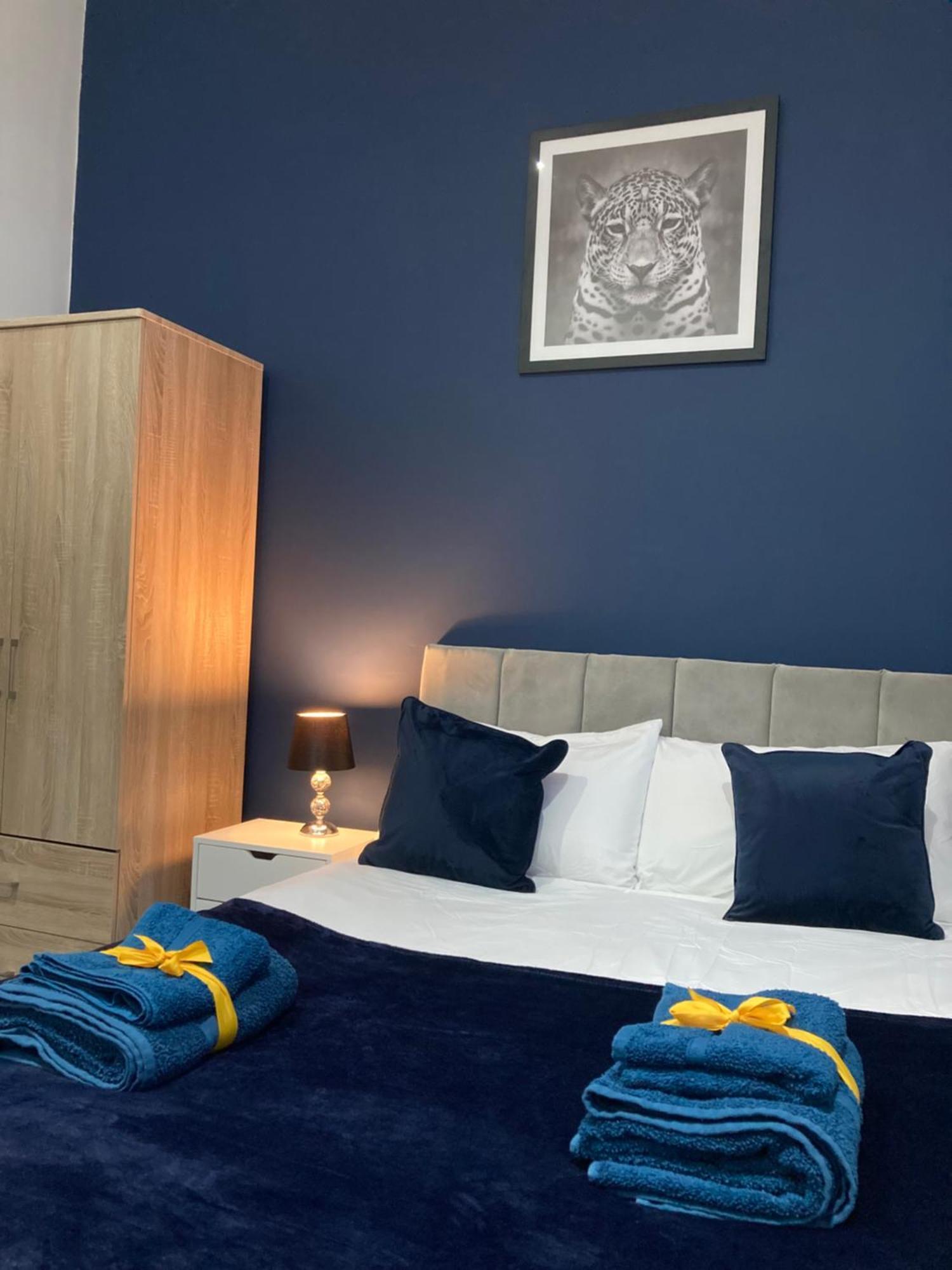 Central Doncaster 1Bed 1Bath Pent-Apartment 외부 사진