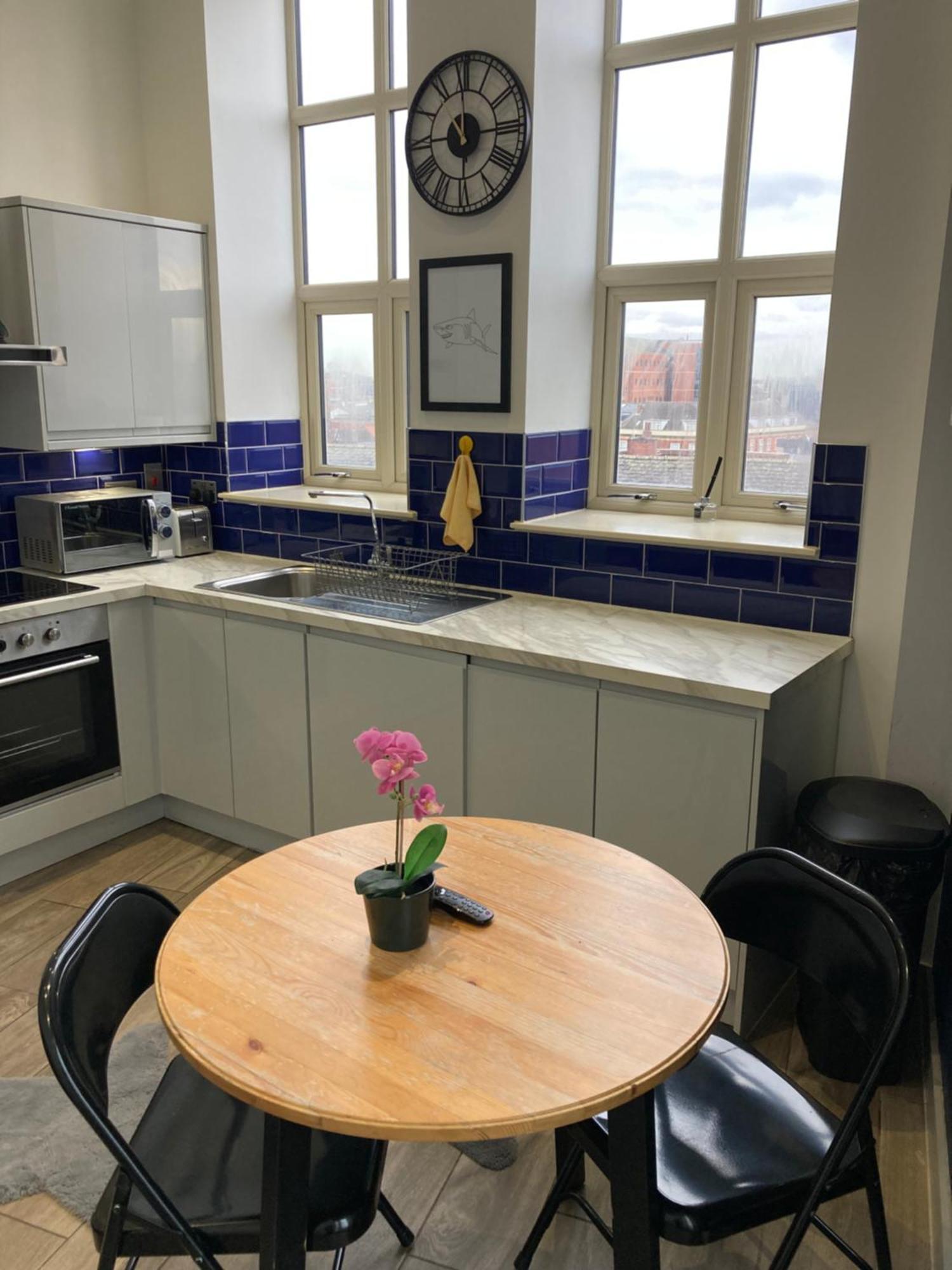 Central Doncaster 1Bed 1Bath Pent-Apartment 외부 사진